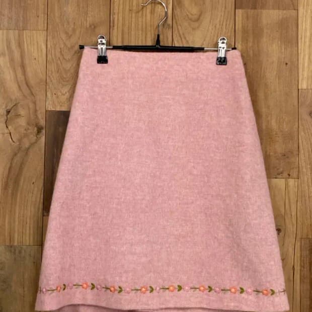 버버리 플라워 자수 스커트 (B0219)