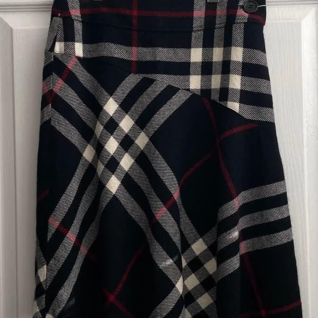 버버리 체크 스커트 (28) / [12051]