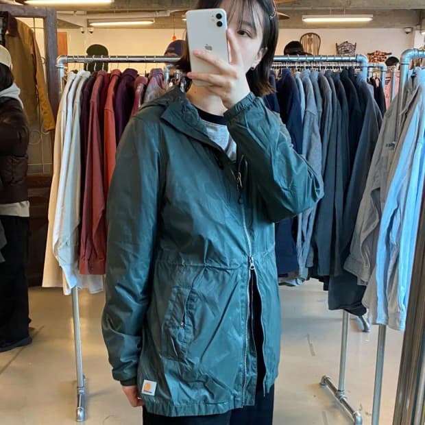 칼하트 바람막이 (Woman M) B1063