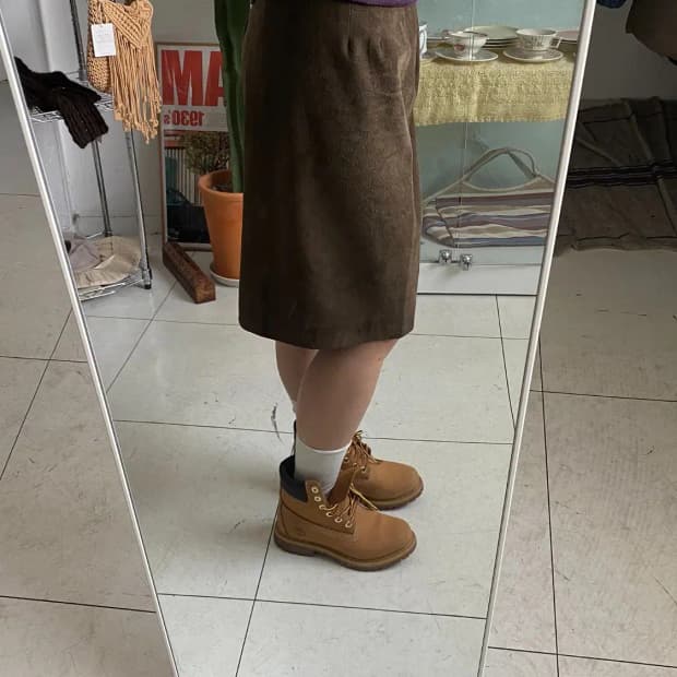 로에베 벨벳 미디엄 스커트 (28) 13226