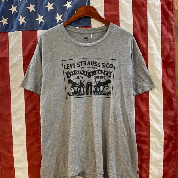 Levi's Printing 1/2 T-shirt (Man XL) B17