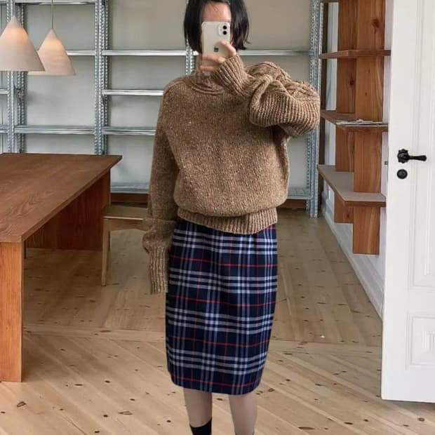 버버리 미디 스커트 (28) AB0680