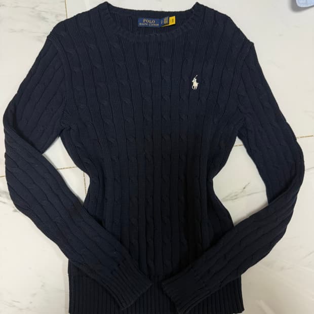폴로 네이비 니트 
