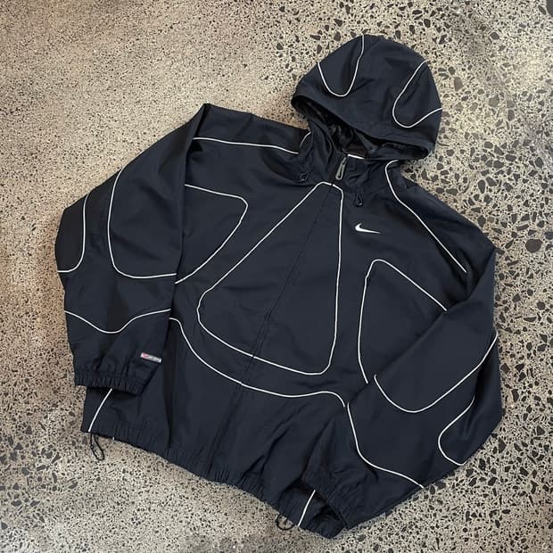 코르테이즈 나이키 자켓