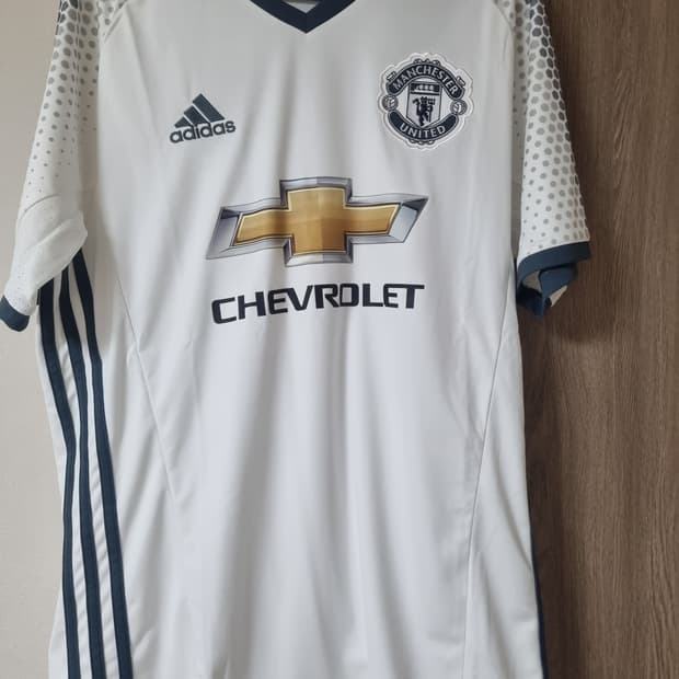 16 17 맨유 써드 포그바 유니폼