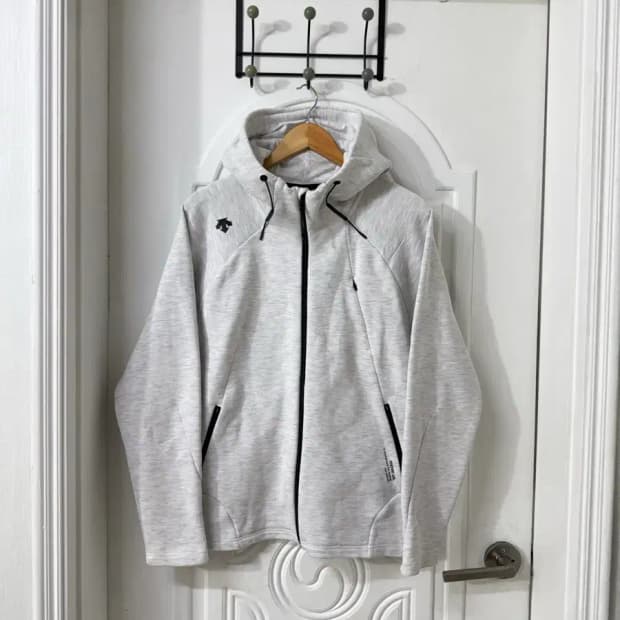 100사이즈 남성 데상트 슬림핏 후드집업