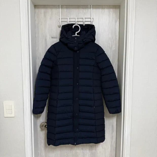 여성 34 (90) / 라코스테 구스다운 중기장 패딩 점퍼 다크네이비