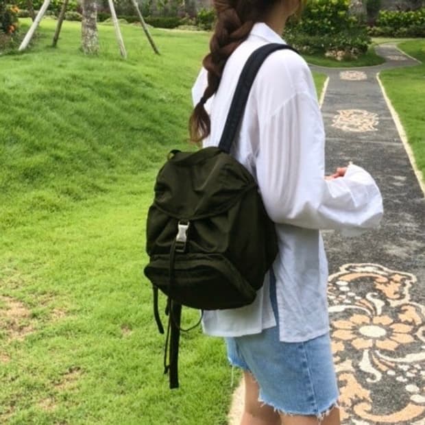 프라다 포코노 원버클 백팩 판매합니다.