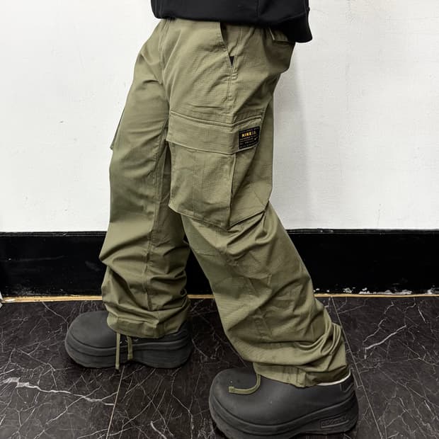 나이키 SB 더블포켓 와이드 카고 팬츠 