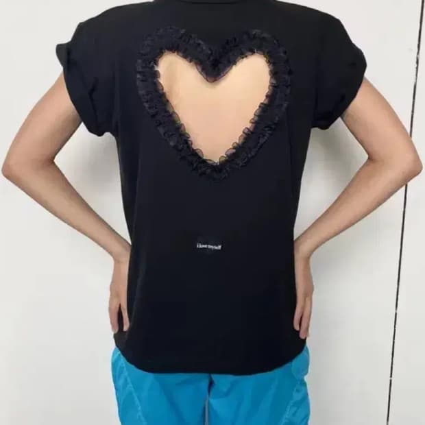동은 하트 티셔츠