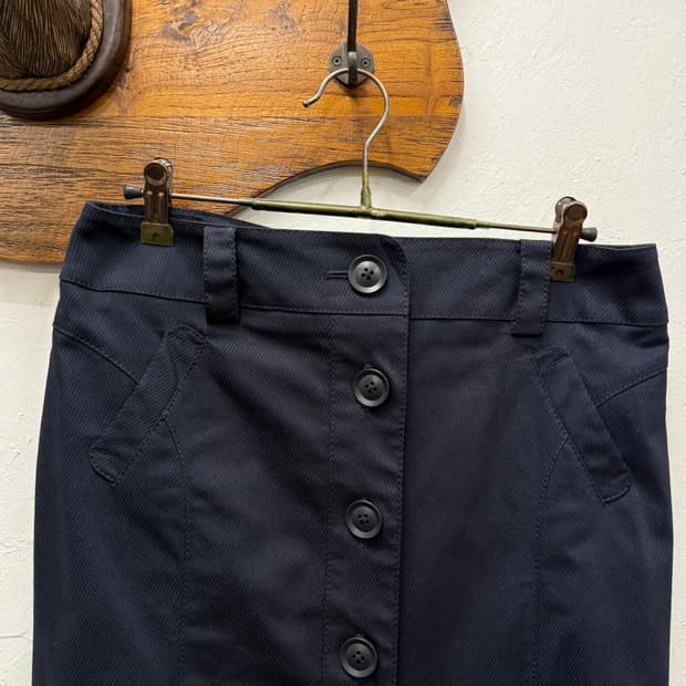 29) J.Press Button Front Cotton Skirt