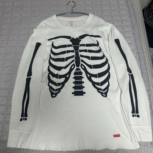 (XL)슈프림 헤인즈 본즈 써멀