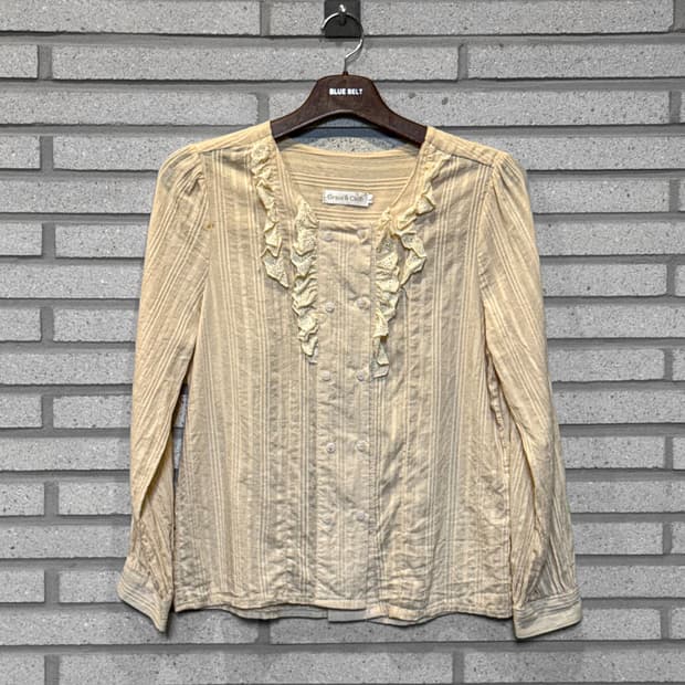JPN VINTAGE 셔츠 투버튼 셔링 디테일 베이지