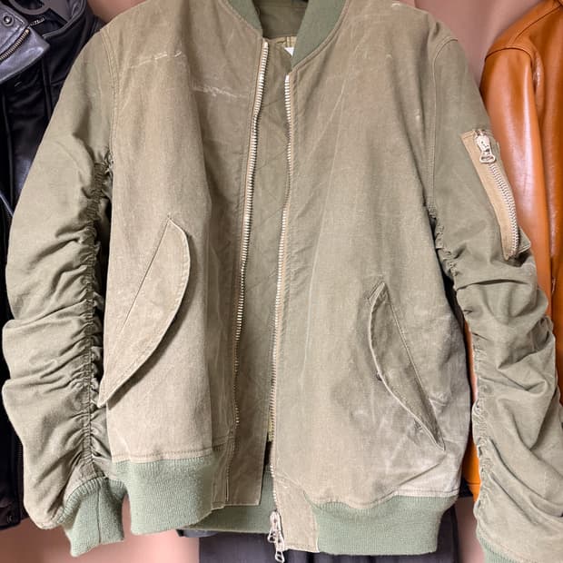 레디메이드 제시 봄버