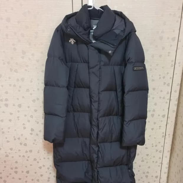 데상트 롱패딩 L사이즈