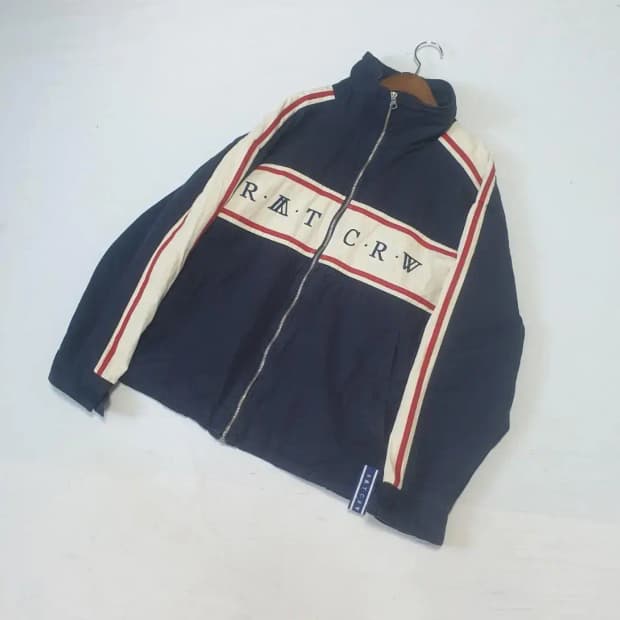 로맨틱크라운 네이비 면 자켓
