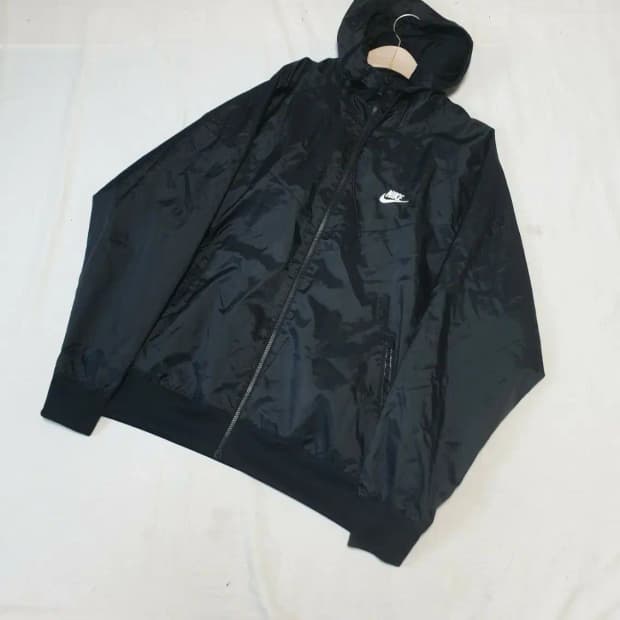 나이키 블랙 윈드러너 바람막이