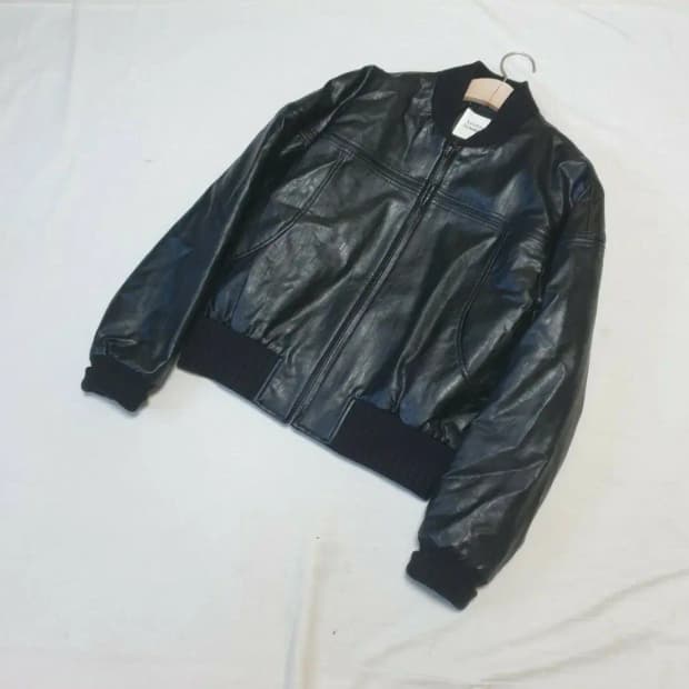 스튜디오톰보이 절개포인트 레더 블루종