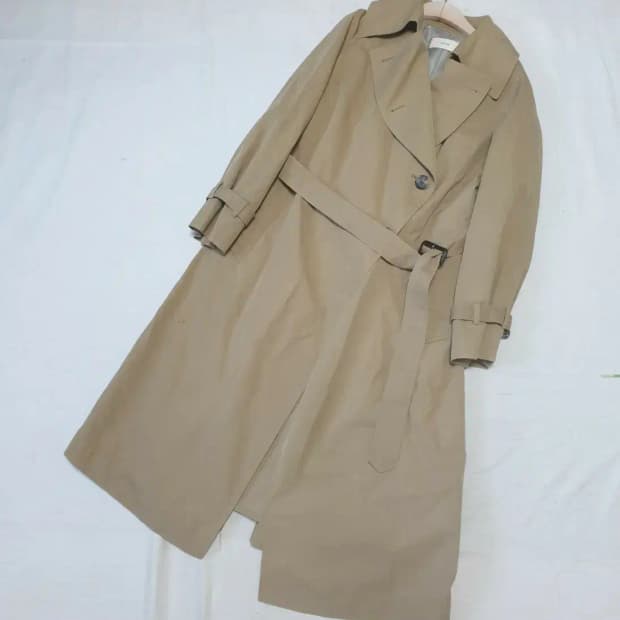 시스템 베이지 트렌치 코트