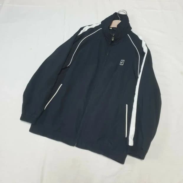 나이키 테니스로고 올드스쿨 바람막이