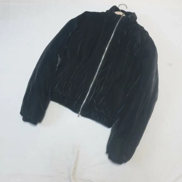 liberta 벨벳 패딩