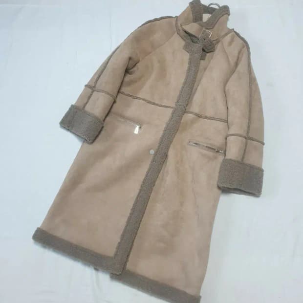 Lime 롱 무스탕 코트 베이지 새상품