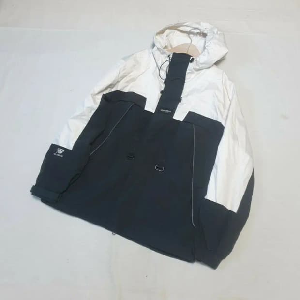 뉴발란스 검흰 바람막이 자켓