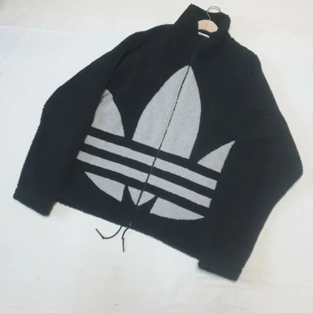 아디다스 빅트레포일 후리스 집업