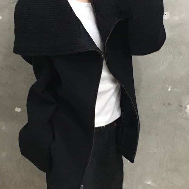 Maison Margiela 메종 마르지엘라 블랙 울 숄카라 코트
