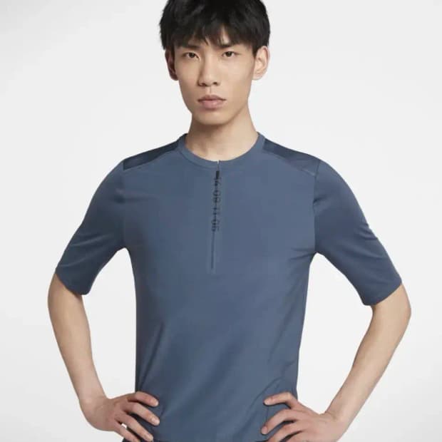 나이키 테크팩 하프집 숏슬리브 M