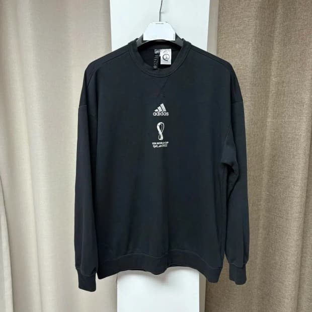 아디다스 카타르 월드컵 맨투맨 L