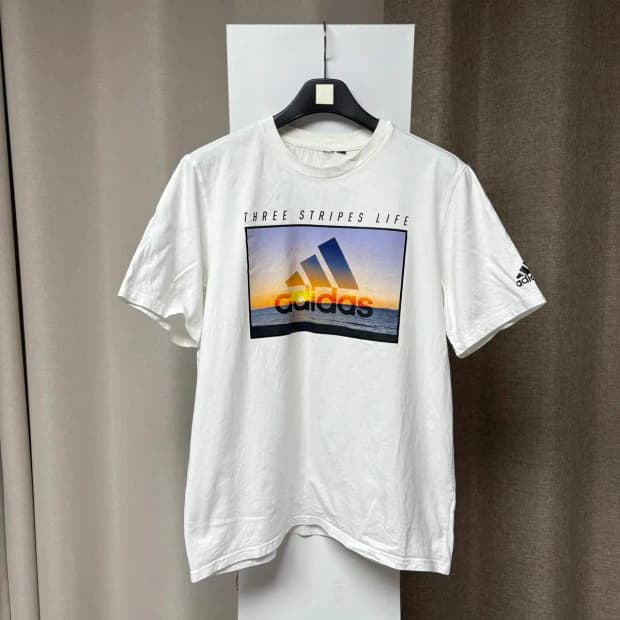 아디다스 라운드 반팔 XL