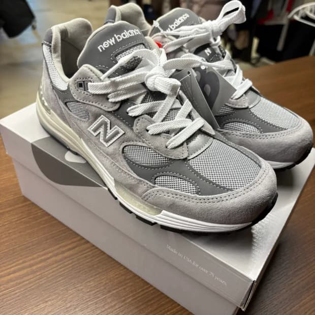 (택채 새상품) 뉴발란스 992 그레이 US8 (260)