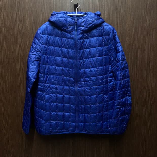 유니클로 경량 패딩 XL
