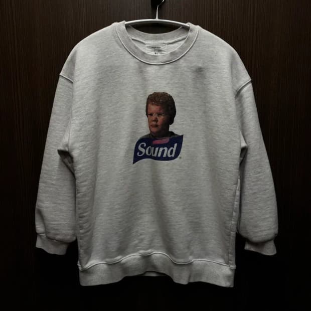 발란사 맨투맨 M