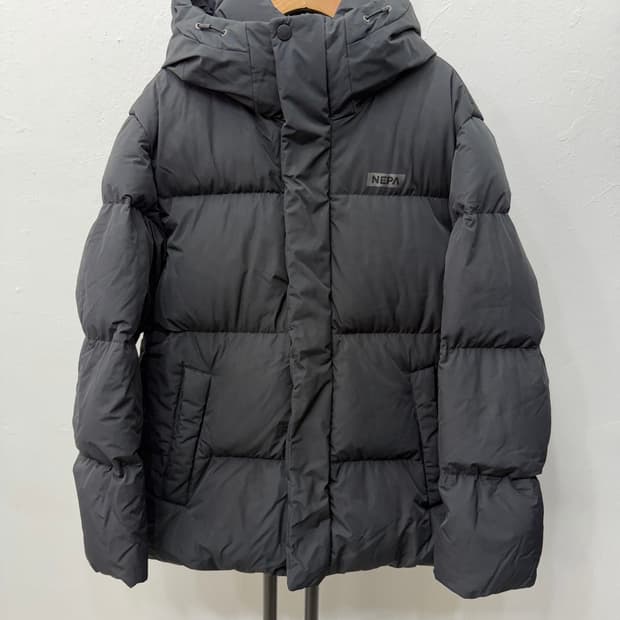 정품) NEPA 네파 남성 블랙 패딩 100