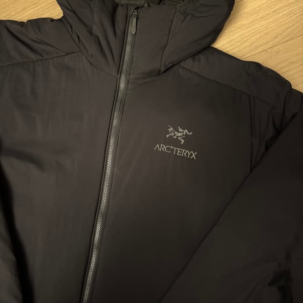 아크테릭스 아톰 후디 블랙 L