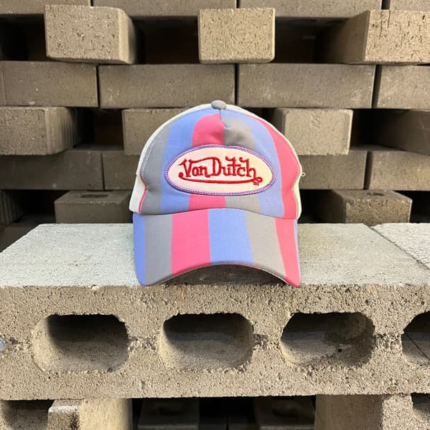 본 더치 파스텔 스트라이프 로고 캡