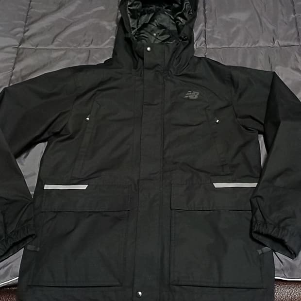 뉴발란스 방수바람막이 100 가슴59 기장75