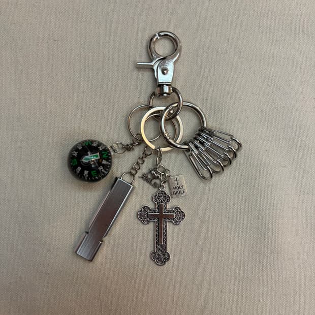 [토곰] 홀리 크로스 컴퍼스 키링