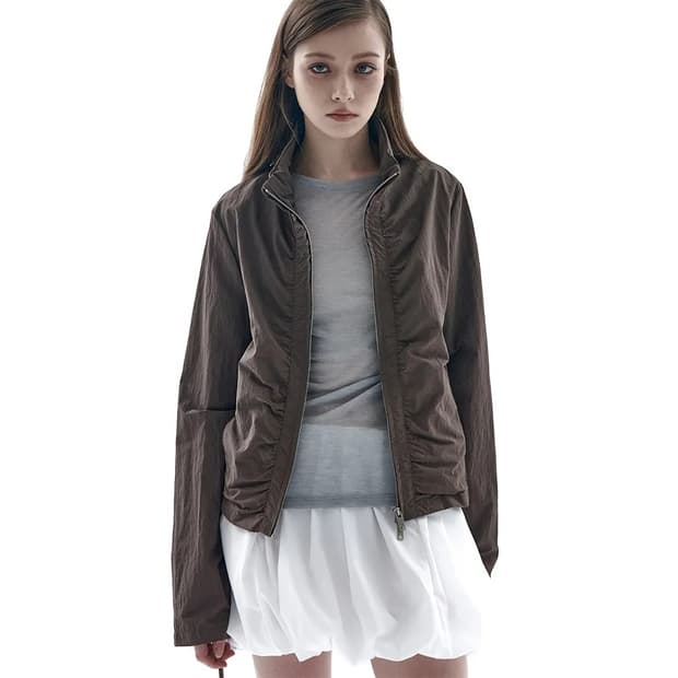 플레이스 스튜디오 셔링 하이넥 크롭 투웨이 스트링 집업 자켓 브라운