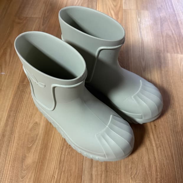 아디다스 슈퍼스타 레인부츠 라이트그린