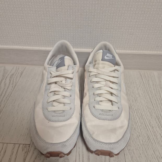 나이키 데이브레이크 써밋화이트 270