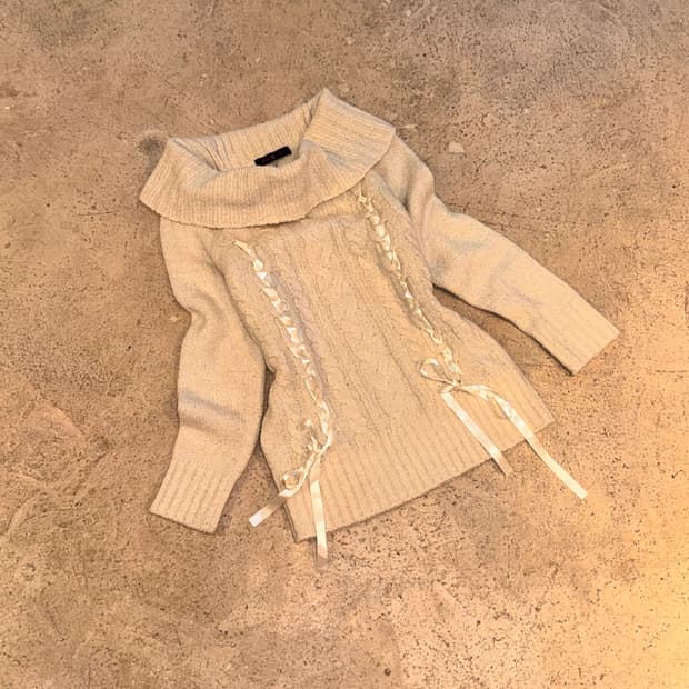 레이스업 히메 니트