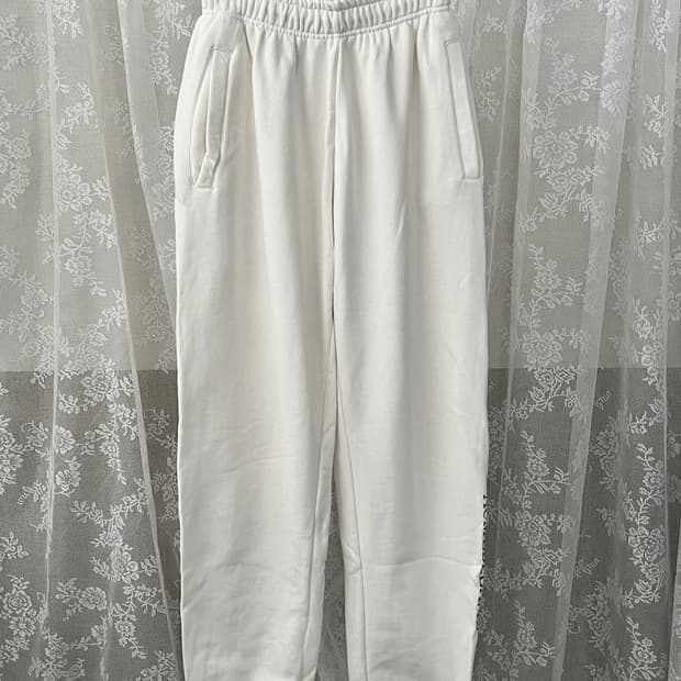 0) 아크메드라비 트레이닝 조거 팬츠 아이보리