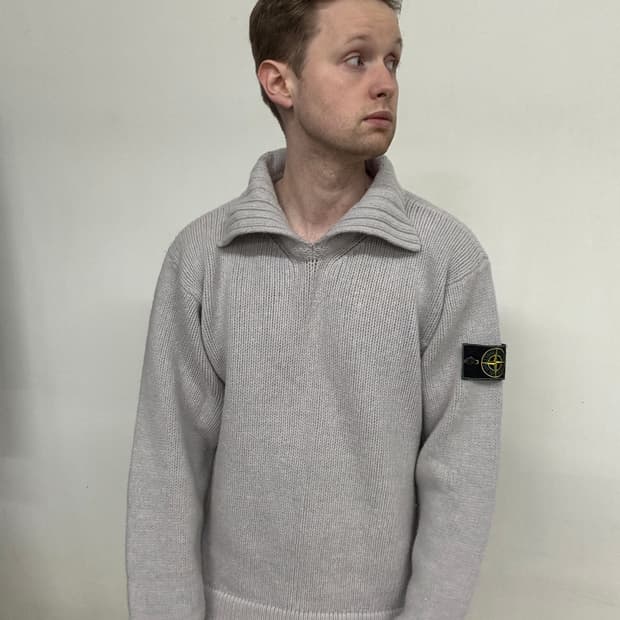 97AW 스톤아일랜드 그린 엣지 세일러 넥 그레이 니트