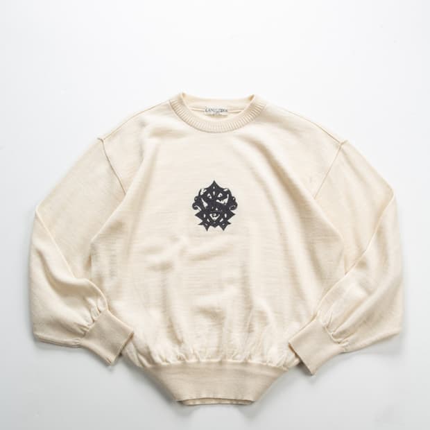 파프제이 자수 니트