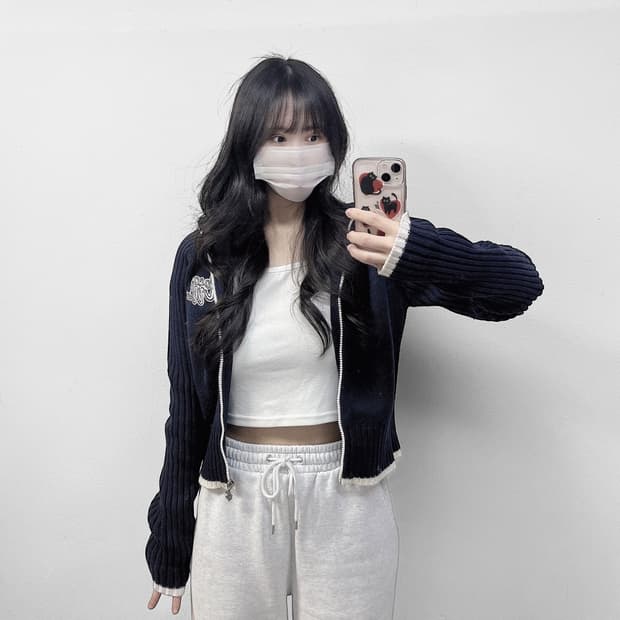 로카웨어 올드스쿨 크롭 니트 집업 네이비