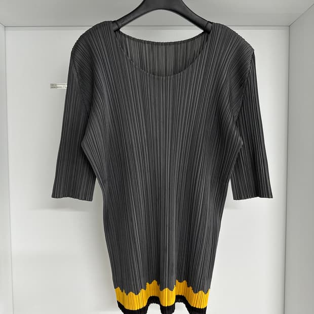 Pleats please 이세이미야케 배색 탑 3사이즈