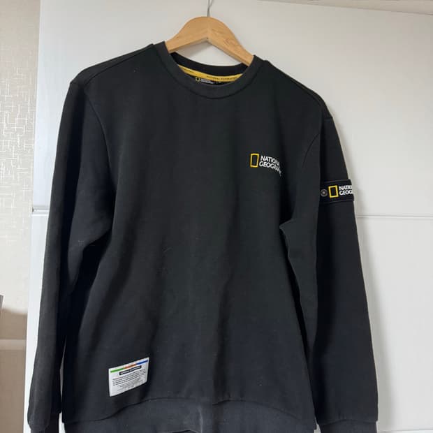 네셔널지오그래픽 맨투맨 M